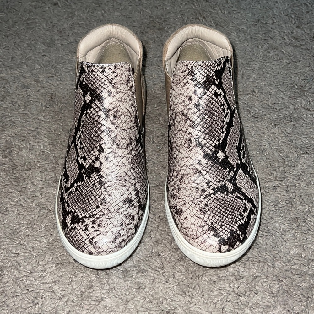 High top flats